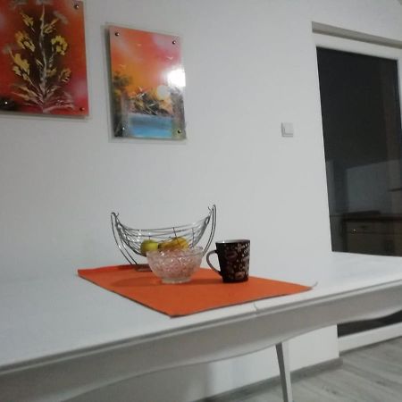 Apartman Salus Tuzla Kültér fotó